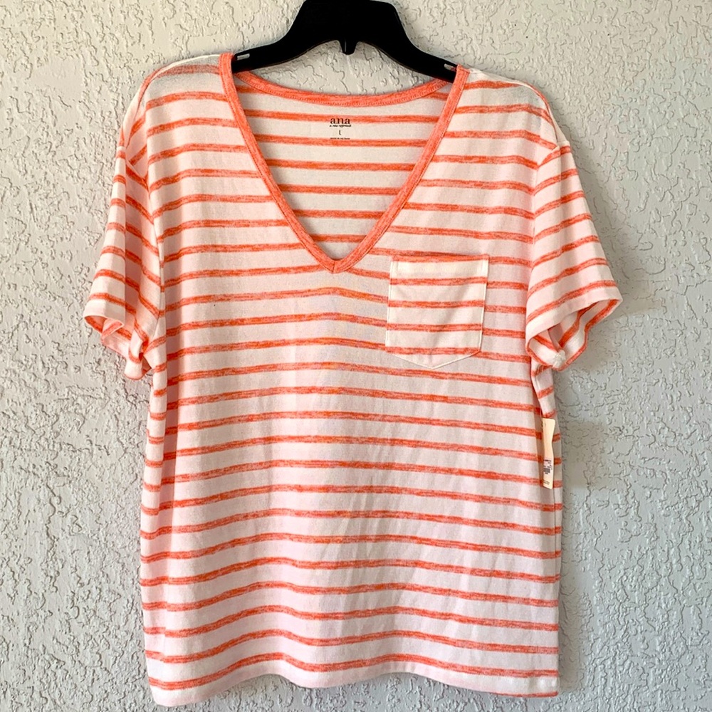A.N.A soft v neck front pocket short sleeve stripe shirt size L